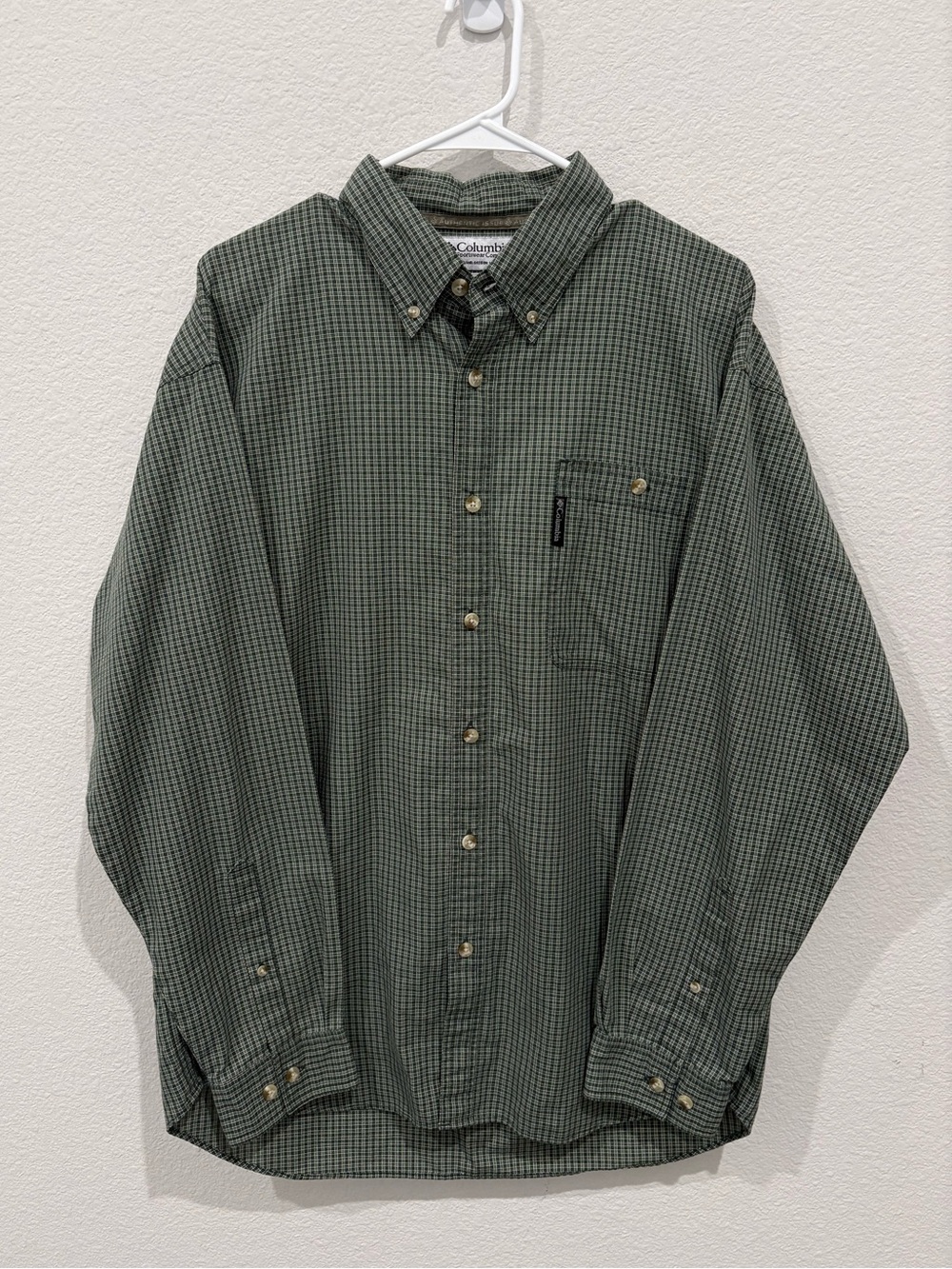 Vintage Men's Columbia Plaid Button Down Long Sleeve Shirt Large Outdoor Hiking
